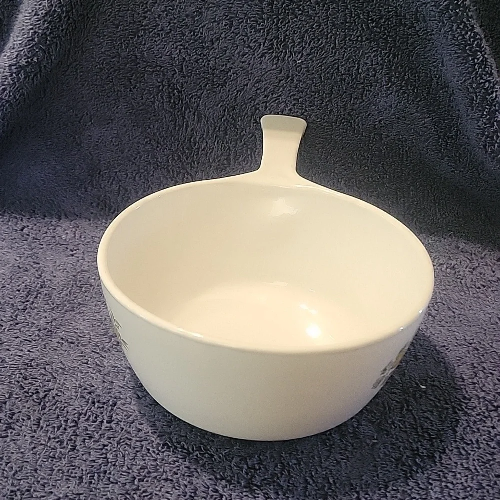 Corningware Spice of Life La Marjolaine small stove top pot. Scars but nice